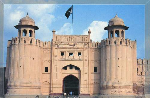 (image for) Pakistan Postcard Royal Lahore Fort