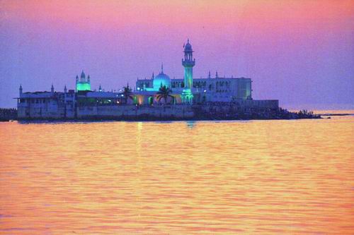 (image for) India Postcard Haji Ali Mazaar At Night