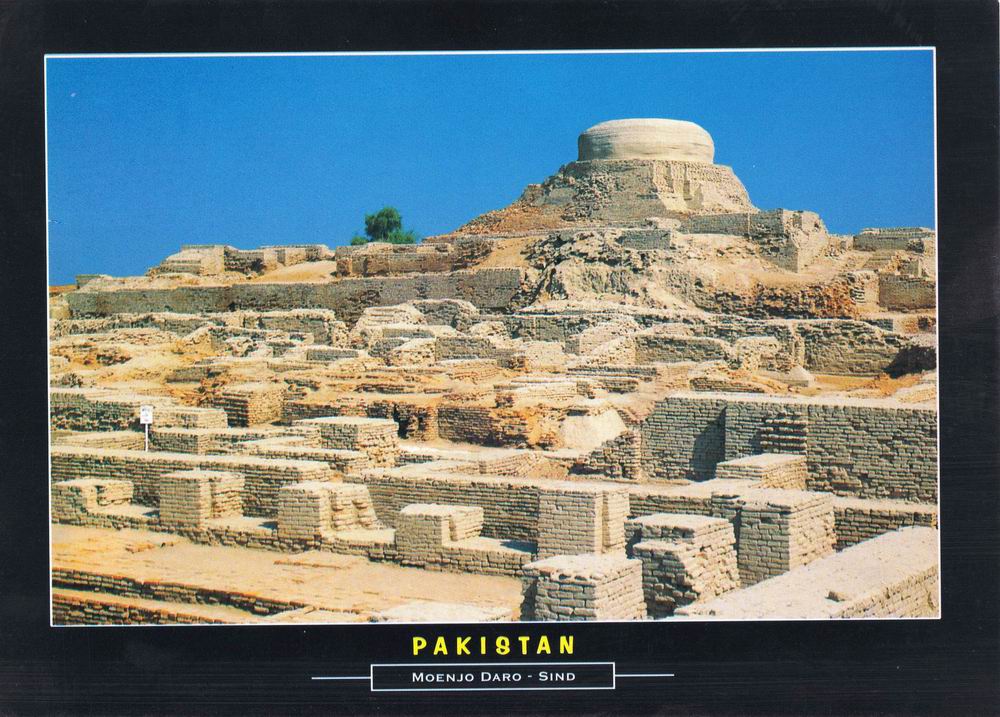 (image for) Pakistan Postcard Remains Of The Buddhist Stupa Moenjodaro