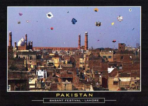 (image for) Pakistan Beautiful Postcard Basant Festival Kite Flying