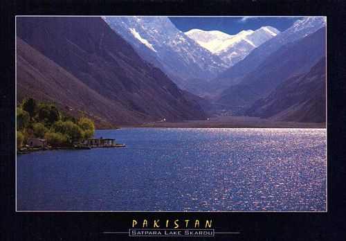 (image for) Pakistan Beautiful Postcard Satpara Lake