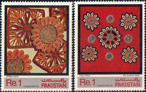 Pakistan Fdc 1983 Brochure & Stamps Handicrafts Series - Click Image to Close