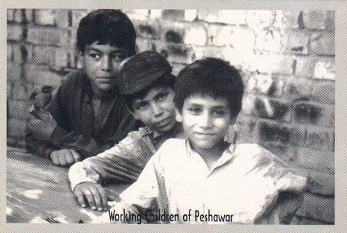 (image for) Pakistan Beautiful Postcard Working Children Peshawar