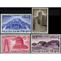 Pakistan Stamps 1963 Archaeological Series Moenjodaro Buddha